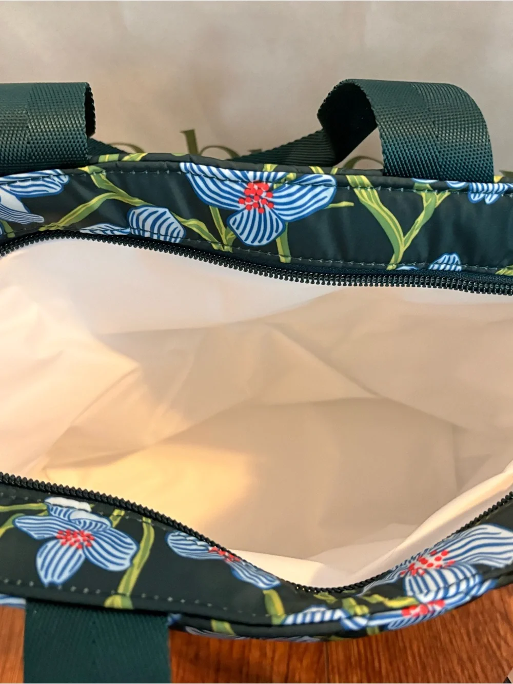 Vera Bradley Navy Green Floral Quilted Lunch Tote